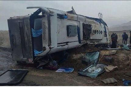واژگونی یک دستگاه اتوبوس در محور فولادشهر ـ نجف‌آباد / ۶ نفر مصدوم شدند