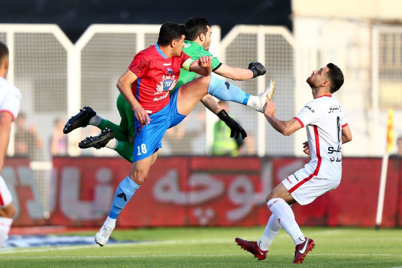 بازی پرسپولیس و نساجی و جشن قهرمانی سرخپوشان