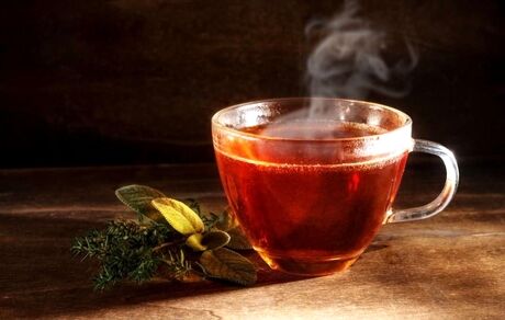 یک فوق تخصص: چای داغ یکی از عوامل سرطان مری است