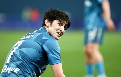  رییس زنیت: اخبار انتقال آزمون کار دلال‌هاست