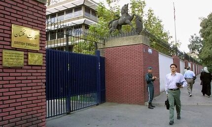 انگلیس از تعطیلی موقت سفارت خود در ایران خبرداد