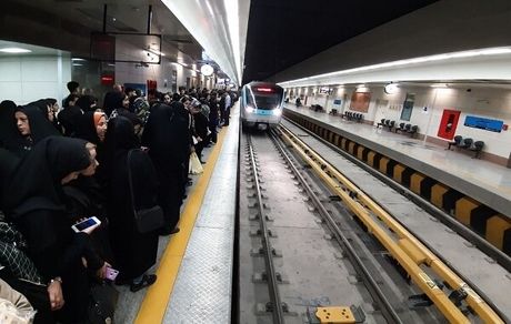 خدمات‌رسانی متروی تهران به تماشاگران شهرآورد پایتخت