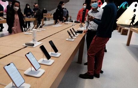 قیمت ۸۶ هزار دلاری یک گوشی آیفون مجهز به پورت USB-C