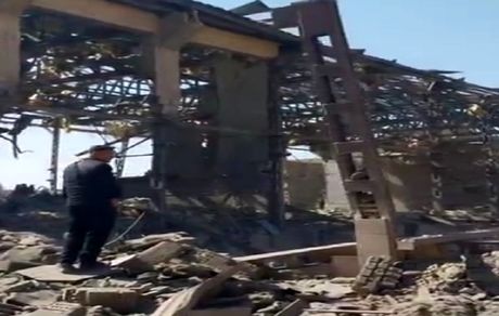 یک مجموعه ورزشی در خیابان ۱۷ شهریور تهران خسارت دید