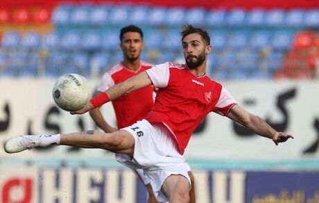 تمدید قرارداد مهاجم پرسپولیس با افزایش مبلغ قرارداد فصل جاری