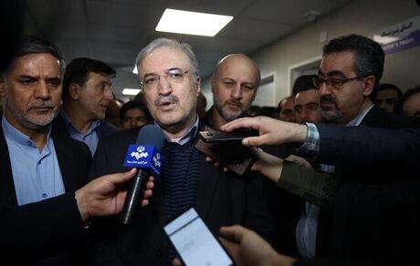 وزیر بهداشت: ورود مسافران چینی به ایران منوط به داشتن کارت سلامت شد