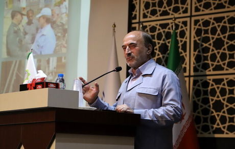 رئیس سازمان مدیریت بحران کشور: وضعیت انبارهای امدادی مطلوب نیست / همه سازمان‌ها در کنار هلال احمر باشند