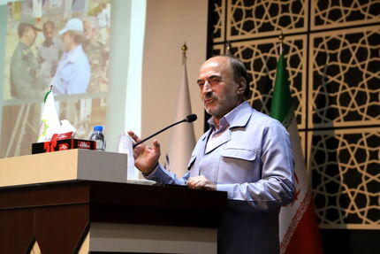 رئیس سازمان مدیریت بحران کشور: وضعیت انبارهای امدادی مطلوب نیست / همه سازمان‌ها در کنار هلال احمر باشند