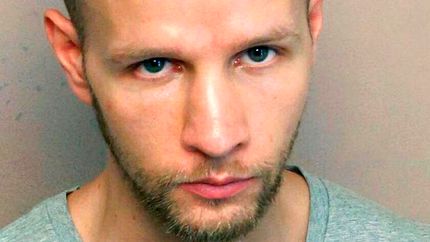 محکومیت افشاگر اطلاعات حملات پهپادی به ۴۵ ماه زندان