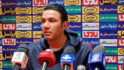 نکونام: با VAR وقت مفید فوتبال ایران ۳۰ دقیقه می‌شود!