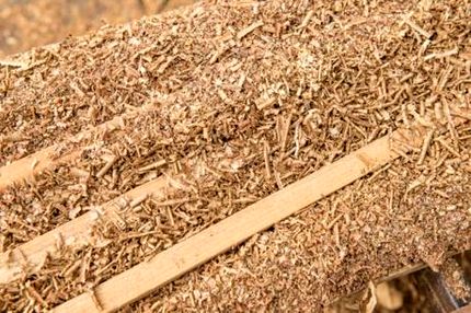 آیا در نهاده های دامی خاک اره وجود دارد؟