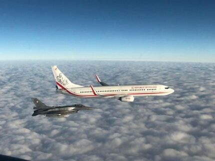 رئیس جمهور با اسکورت جنگنده ارتش به قطر رفت