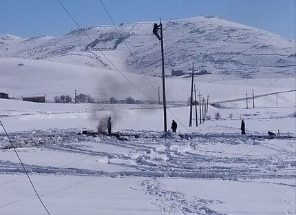 بارش شدید برف و باران، برق ۱۷۵ روستای الیگودرز را قطع کرد