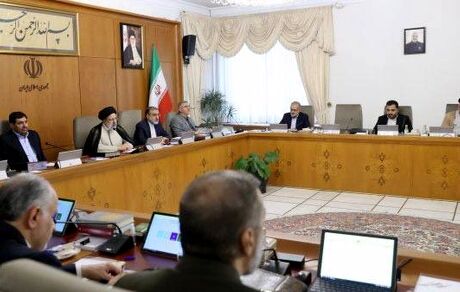 رئیس جمهور دستور پیگیری دلایل افزایش قیمت بدون مجوز محصولات پتروشیمی را صادرکرد