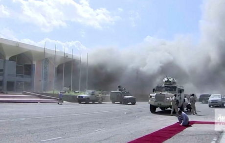 ۷۲ کشته و زخمی در حمله به فرودگاه یمن