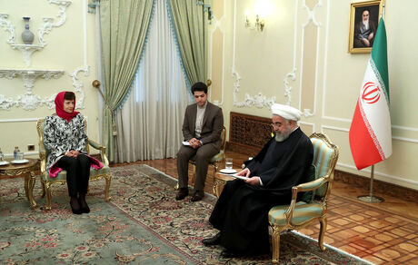 روحانی: فروپاشی برجام به ضرر دنیا خواهد بود