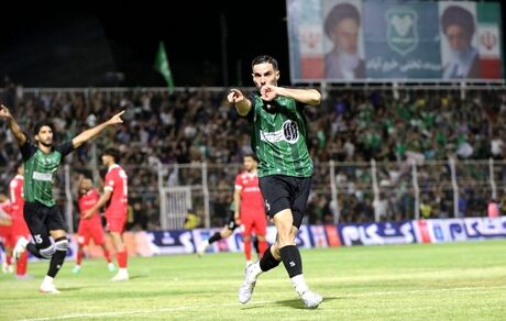 خیبر با شکست پرسپولیس، هاشمیان را وارد بحران کرد
