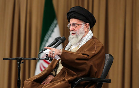 یکشنبه، جمعی از کارگزاران حج و زائران بیت‌الله الحرام کشورمان با رهبر انقلاب دیدار می‌کنند