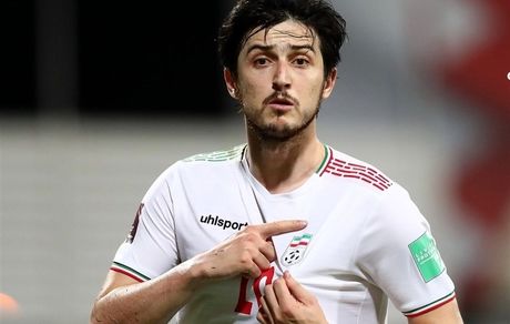 سردار آزمون به بازی با انگلیس می‌رسد