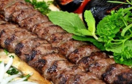 ثبت طولانی‌ترین کباب ایران در اولین جشنواره جامع غذاهای محلی یزد