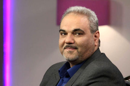 ویدیو | جواد خیابانی و بی‌اطلاعی از دلیل آتش‌بازی‌های اطراف نیوکمپ