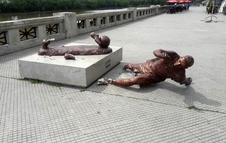 ۵ سال قبل در همین حوالی مجسمه مسی را نابود کردند!