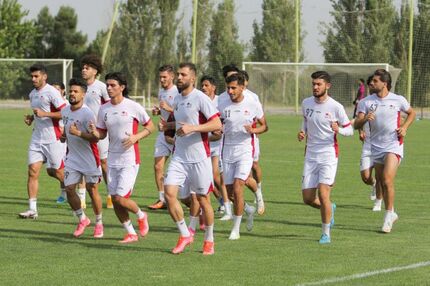 تمرینات تراکتور، یک هفته تعطیل شد