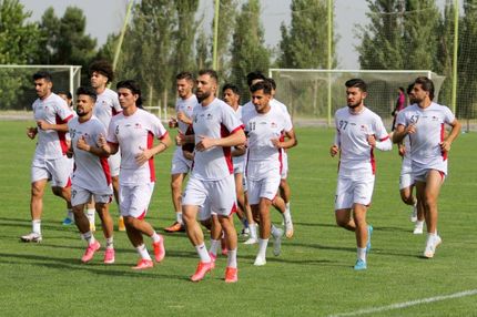 تمرینات تراکتور، یک هفته تعطیل شد