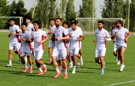 تمرینات تراکتور، یک هفته تعطیل شد