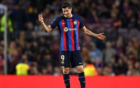 خواسته عجیب بارسلونا از لواندوفسکی!