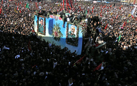 شکوه وداع آخر با سردار