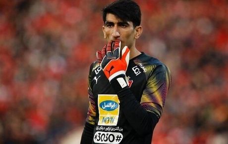 بیرانوند در کنار دروازه‌بان افسانه‌ای منچستر