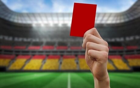 داوران زن می‌توانند بازی‌های پایه را قضاوت کنند