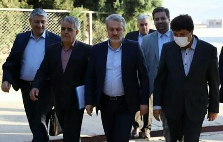 فاطمی امین: فعال کردن واحدهای صنعتی تعطیل و نیمه تعطیل لرستان اولویت وزارت صمت است