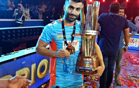  درخشش ستاره یک و نیم میلیاردی ایران در هندوستان 