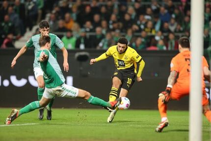 دورتموند ۱۰ نفره برد و مدعی ماند