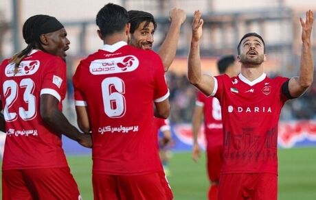پرسپولیس با اوسمار، استقلال خوزستان بدون تمرین را در هم کوبید و مدعی شد