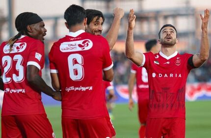 پرسپولیس با اوسمار، استقلال خوزستان بدون تمرین را در هم کوبید و مدعی شد