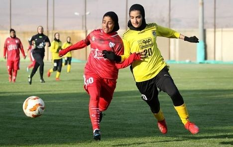 ادامه صدرنشینی خاتون بم در لیگ برتر فوتبال بانوان