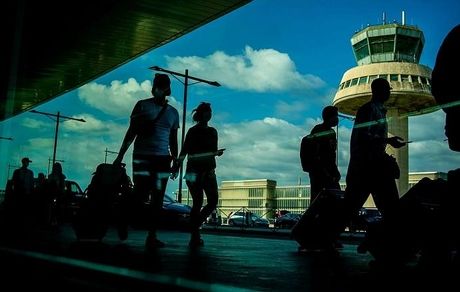 الزام تست ۲۴ ساعته کرونا برای مسافرت از برخی کشورهای اروپایی به فرانسه