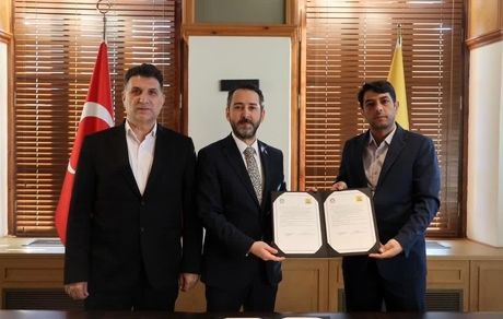 امضای تفاهم نامه خواهرخواندگی خوی در استان آذربایجان‌غربی با یک شهر ترکیه