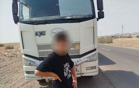 توقیف یک کشنده با رانندگی یک نوجوان ۱۵ ساله