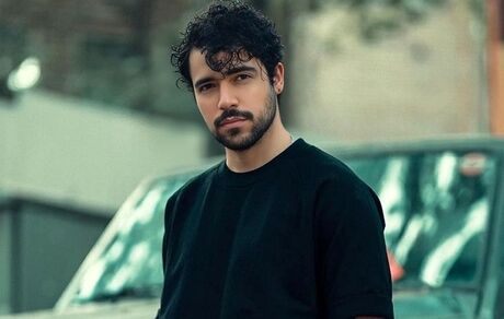 نخستین آلبوم رسمی و مجاز شروین حاجی‌پور منتشر شد