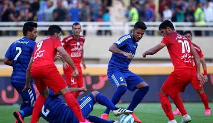 زمان بازی استقلال و پرسپولیس در هفته بیست و چهارم تغییرکرد