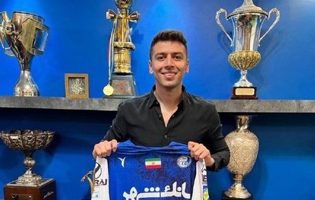 مهری، قرارجدید با استقلال امضا کرد