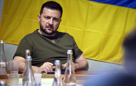 زلنسکی: اتحادیه اروپا کمک مالی به اوکراین را به طور "غیرطبیعی" به تعویق می‌اندازد