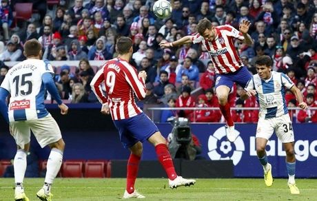 اتلتیکومادرید با غلبه بر اسپانیول به جمع مدعیان پیوست