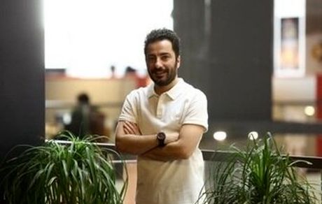 نوید محمدزاده این‌گونه نیکی کریمی را تحسین کرد