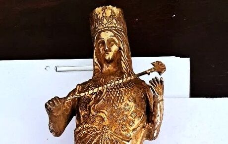  کشف و ضبط یک مجسمه تاریخی شبه طلا در شهرستان مراغه