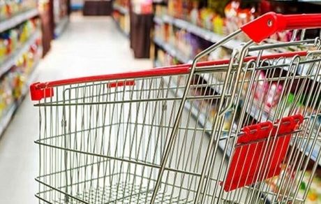  آمار‌های تلخ از معیشت/ درآمد سرانه افت ۳۳ درصدی نسبت به سال ۹۰ دارد